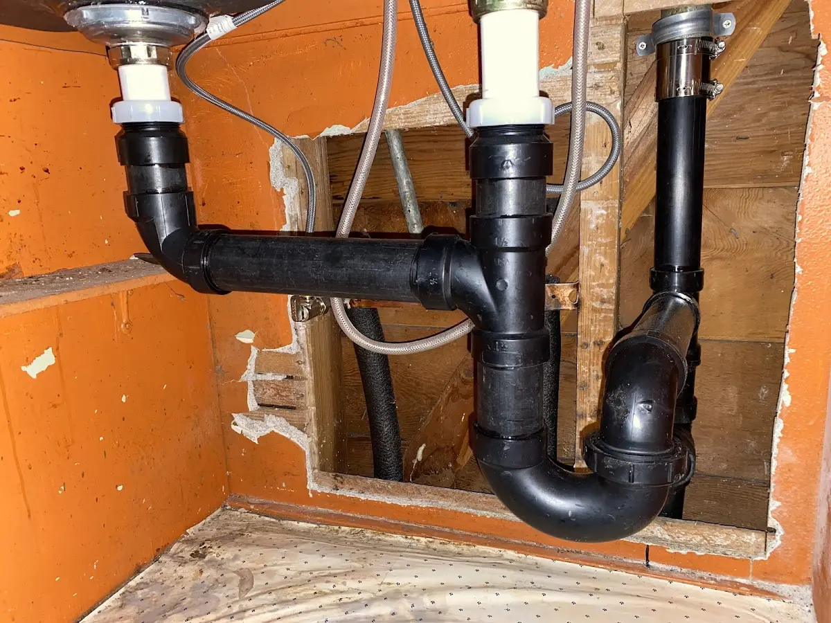 Professional Pipe Bursting equipment and tools on the job in Carney
